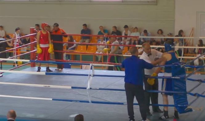 Doua medalii la nationalele de box pentru cadeti, obtinute de sportivii braileni