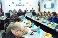Ce parere are primarul despre colegii sai din CLM?