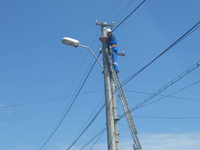 Sambata dimineata inca mai erau localitati fara curent electric in judetul Braila