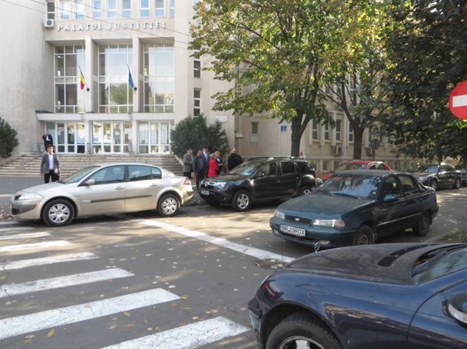 Cercetat penal pentru încălcarea ordinului de protecţie