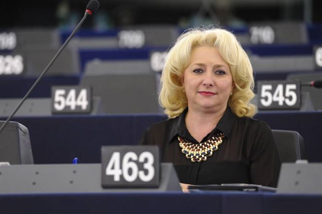 Va fi Viorica Dancila prima femeie premier al Romaniei?